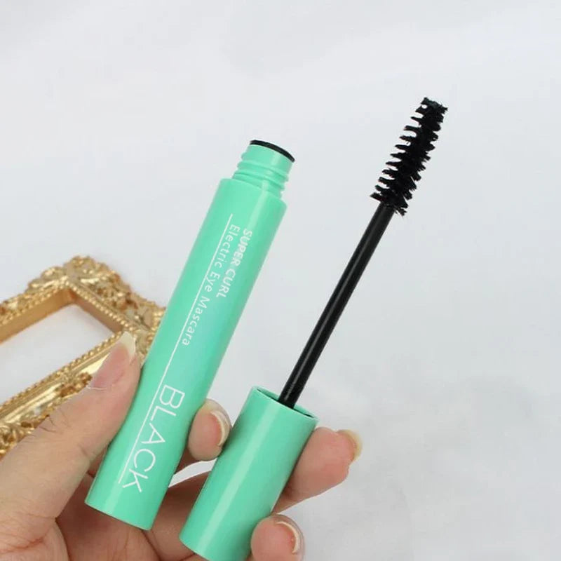 Qme Black Volumizing Waterproof Mascara – Smudge-Proof Volumizing Mascara Qme Green