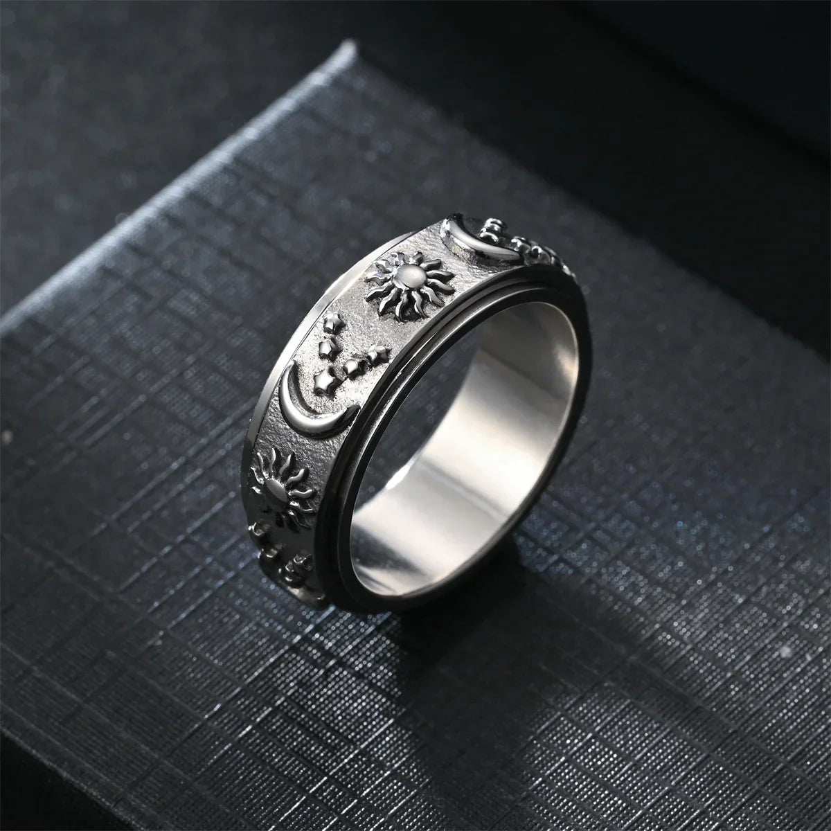 Bohemian Spinning Star Moon Ring | Women's Stainless Steel Spinning Fashion Ring Qme