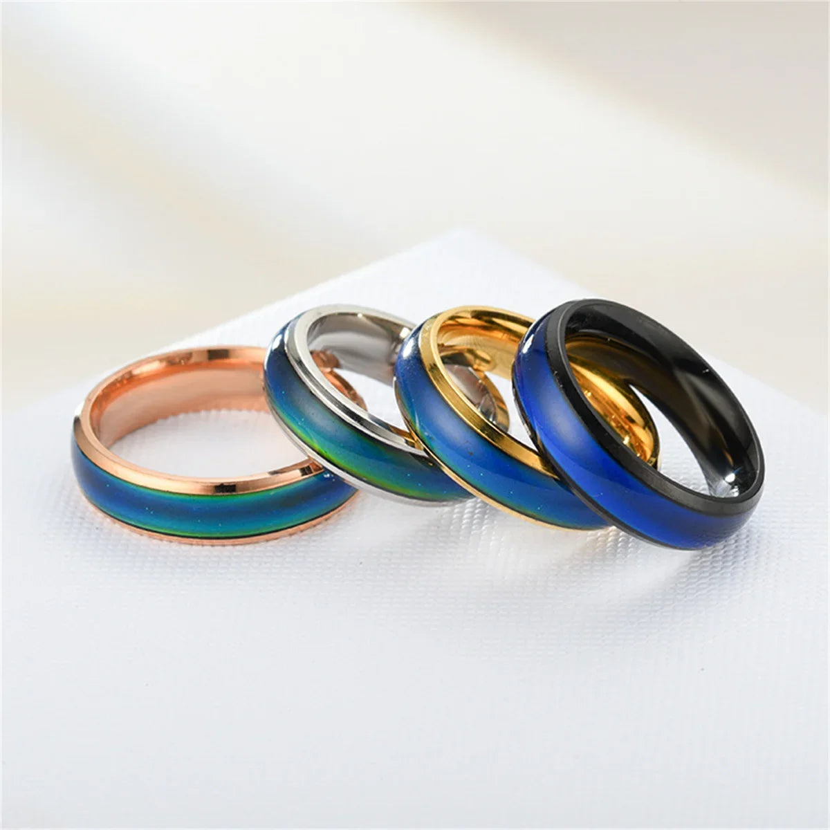 Color-Changing Mood Ring | Stainless Steel & Cubic Zirconia Mood Ring Qme