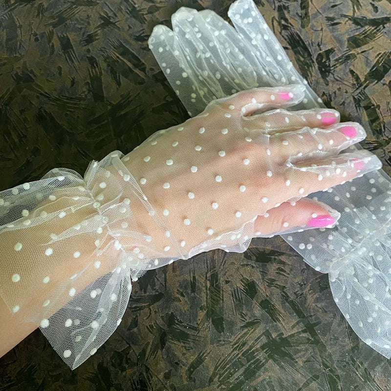 Women's Short Lace Tulle Gloves – Stretchy Mesh Full Finger Lace Mesh Gloves Qme
