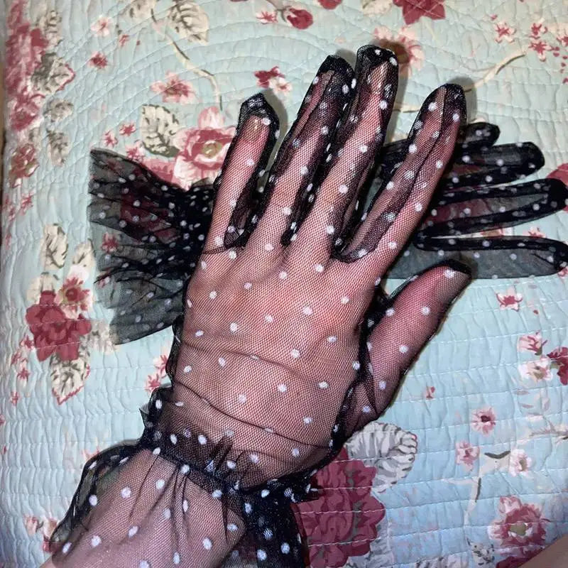 Women's Short Lace Tulle Gloves – Stretchy Mesh Full Finger Lace Mesh Gloves Qme A-4 One Size