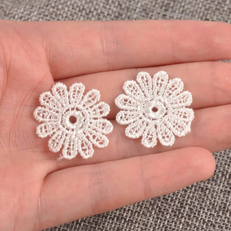 White Flower Lace Embroidery Ribbon Applique Trim 26mm Lace Ribbon Trim Qme WHITE China Mainland L