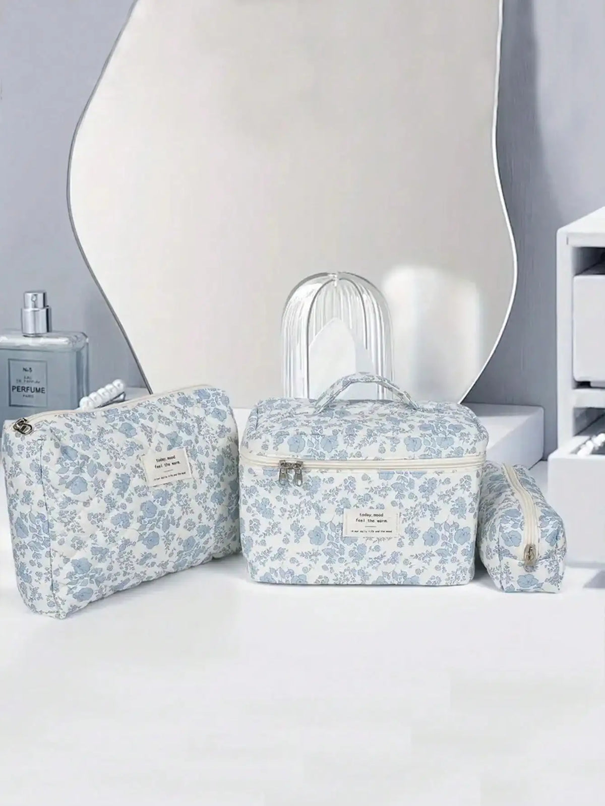 Large Capacity Cotton Makeup Bag – Checkered Flower Design Makeup Bag Qme