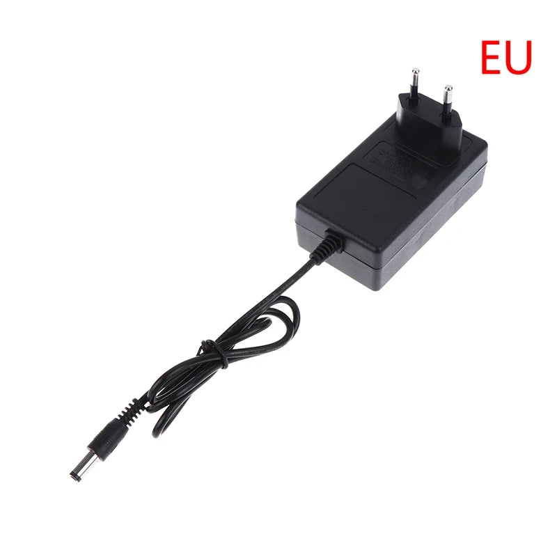 18650 Lithium Charger 12.6V 2A / 21V 1A for 12V 18V Power Tools Lithium Battery Charger Qme EU