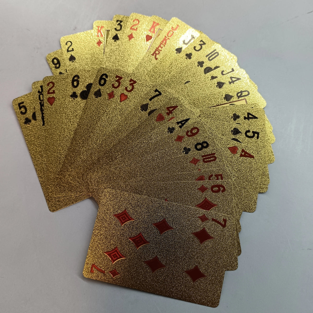 Waterproof Plastic Playing Cards – Party Games & Holiday Gift Card Game Qst