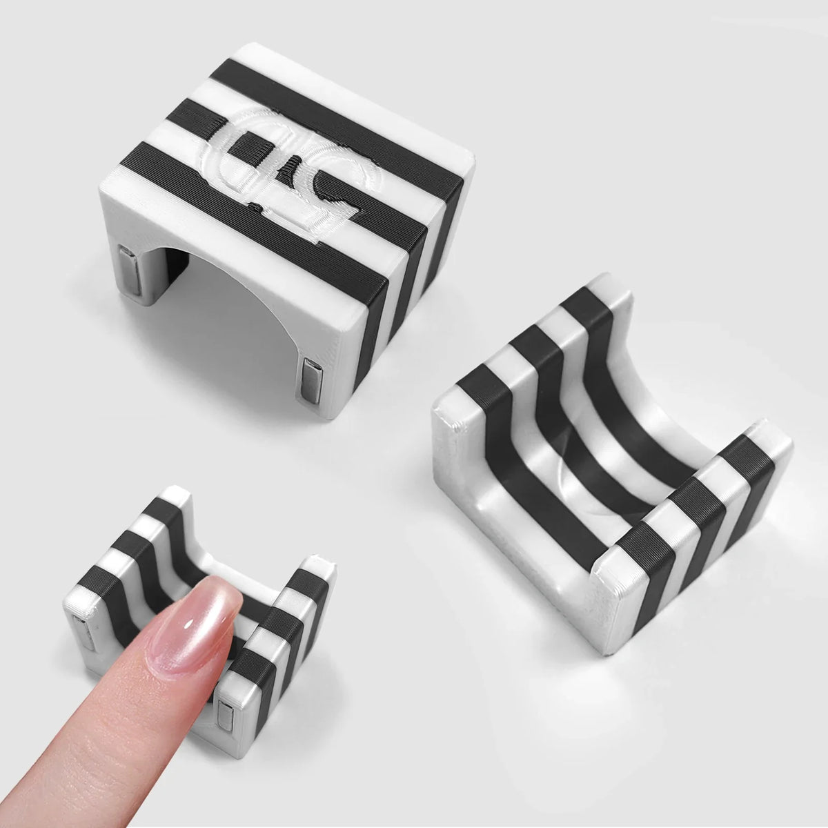 Cat Eye Magnet Stick 5D Velvet Gel Nail Art Tool | Qme Nail Art Magnet Tool Qme WB