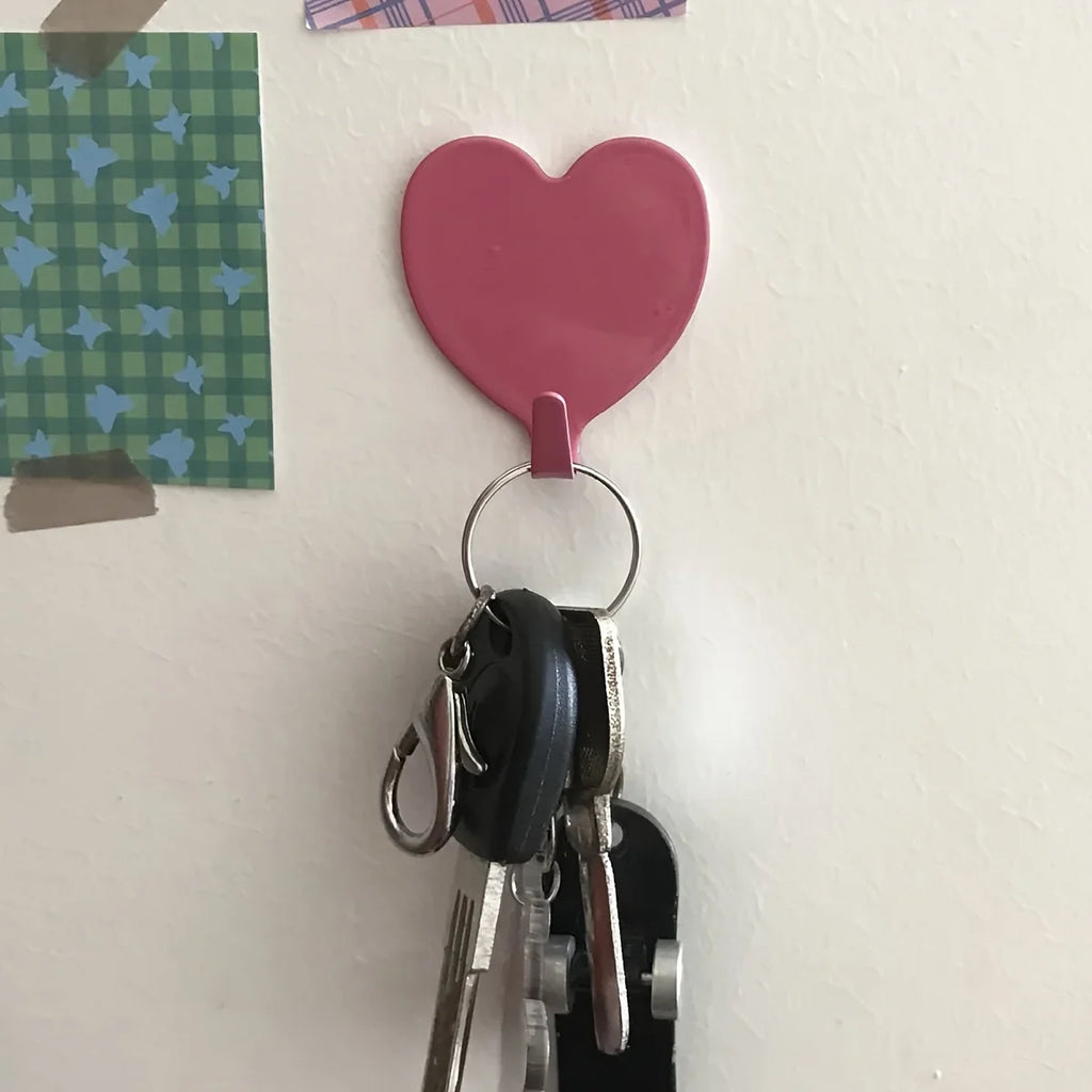 Heart-Shaped Adhesive Wall Hooks – Heavy-Duty, 3 Colors Adhesive Wall Hooks Qme