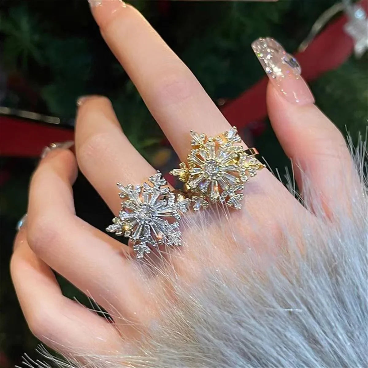 Crystal Snowflake Spinner Ring for Women – Adjustable Zircon Spinner Fashion Ring Qme