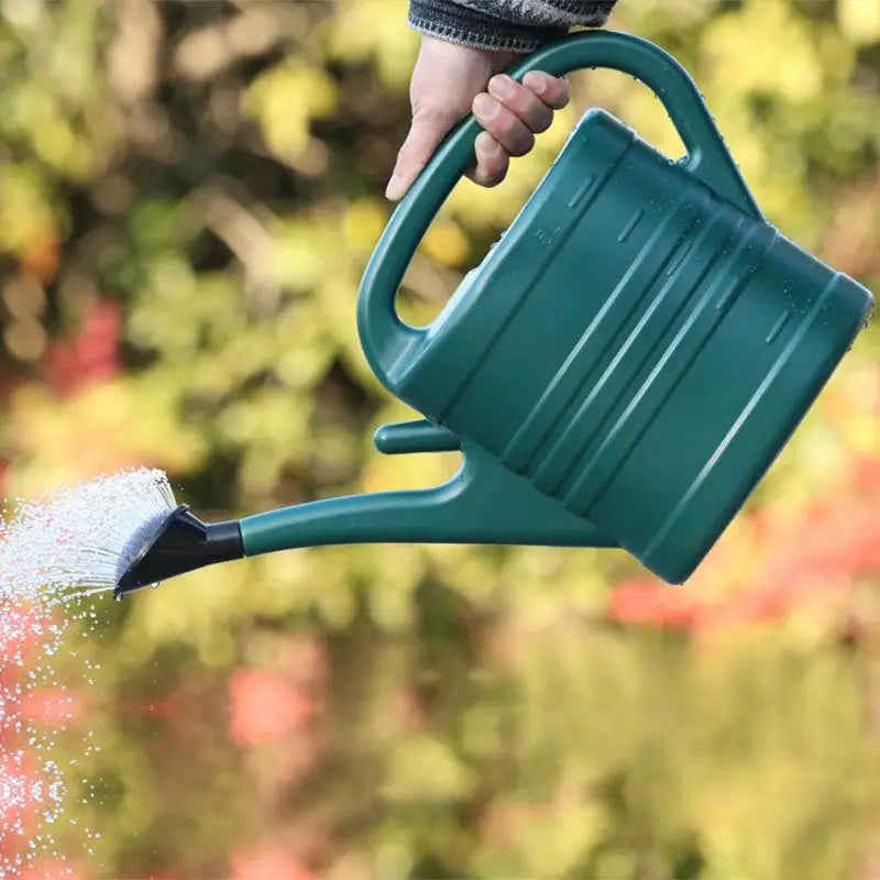 Lightweight Plastic Garden Watering Can – Indoor & Outdoor Garden Watering Can Qme