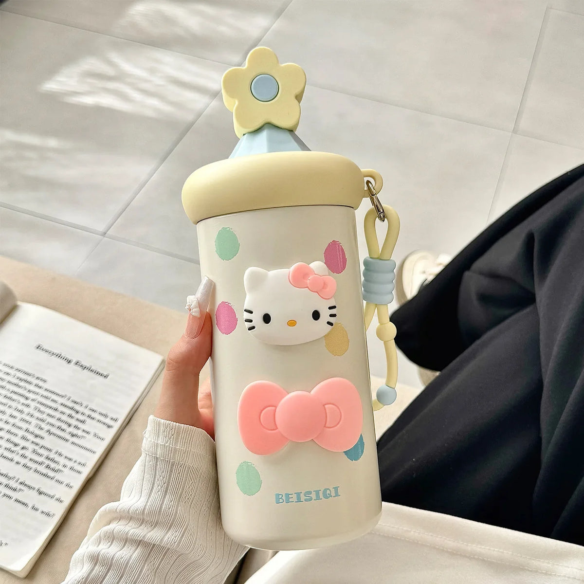 Hello Kitty Insulated Straw Cup – Large Capacity & Portable Insulated Straw Cup Qme 4 600ML
