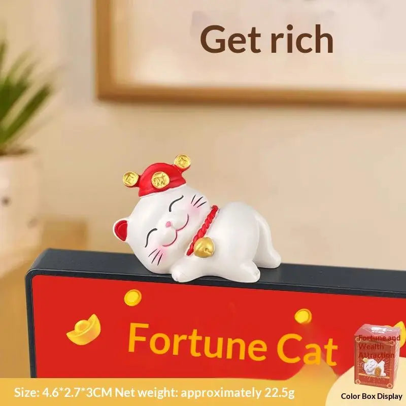 Lucky Cat Fortune Sculpture – Cute Resin Figurine for Desk & Office Decorative Figurine Qme D