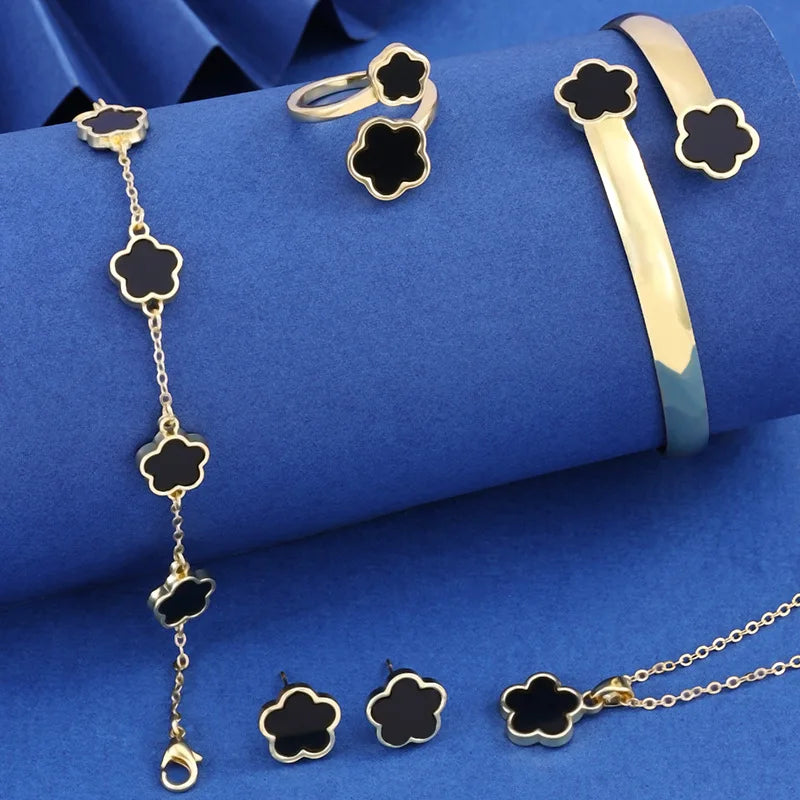 Five Leaf Flower Jewelry Set – Bracelet, Necklace, Earrings & Ring Floral Jewelry Set Qme