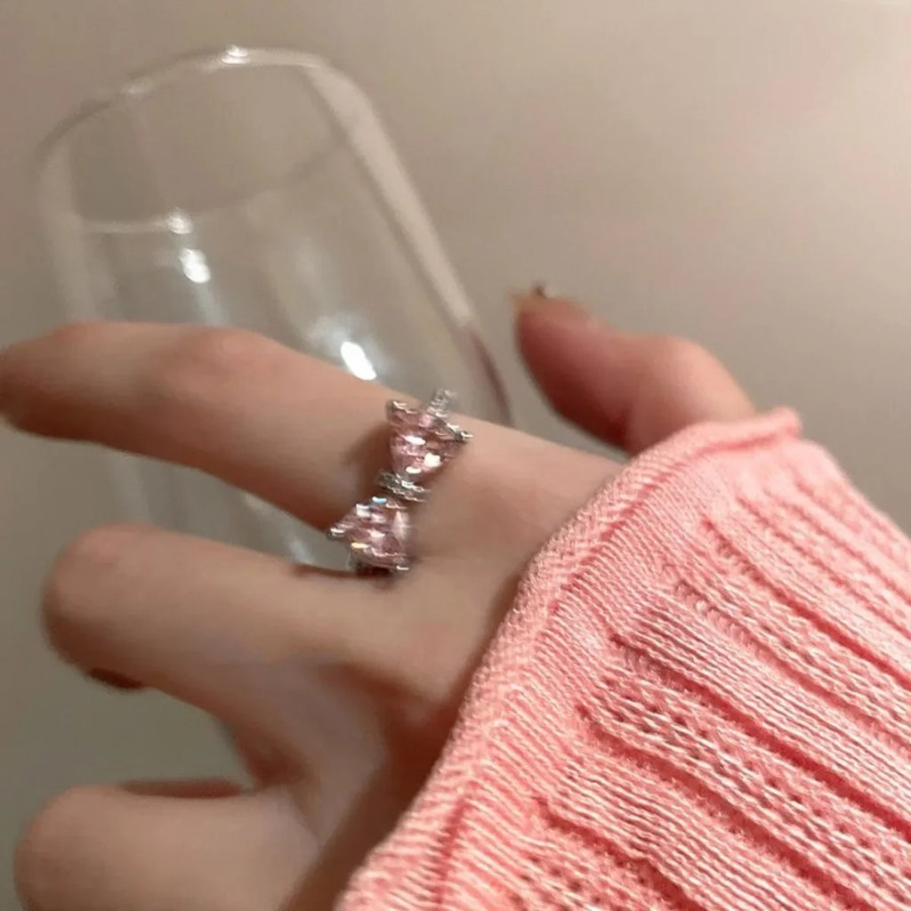 Pink Bowknot Ring – Exquisite Metal Bow Jewelry with Zircon Fashion Ring Qme