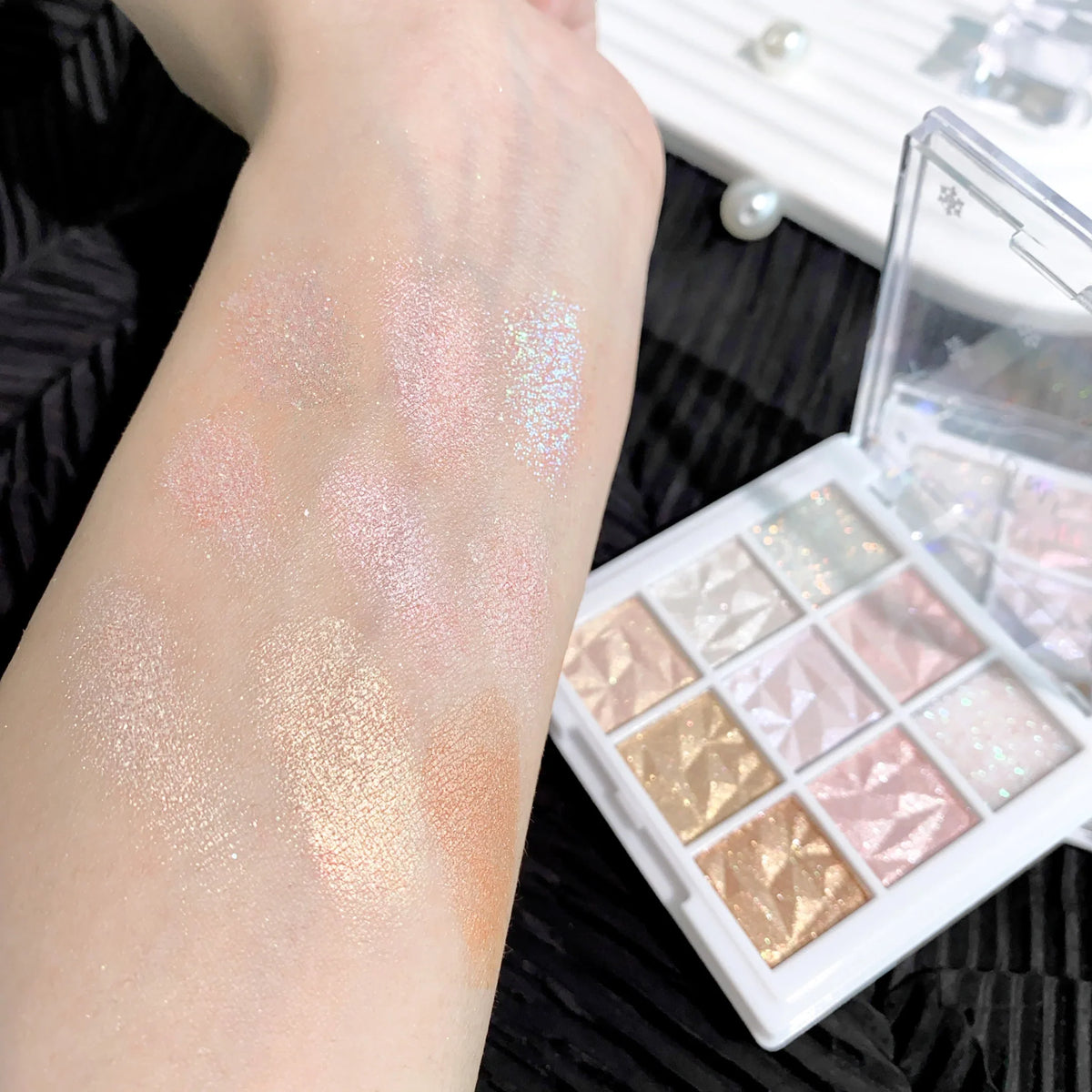 Christmas Snowflake 9-Color Eyeshadow Palette Matte Shimmer Eyeshadow Palette Qme