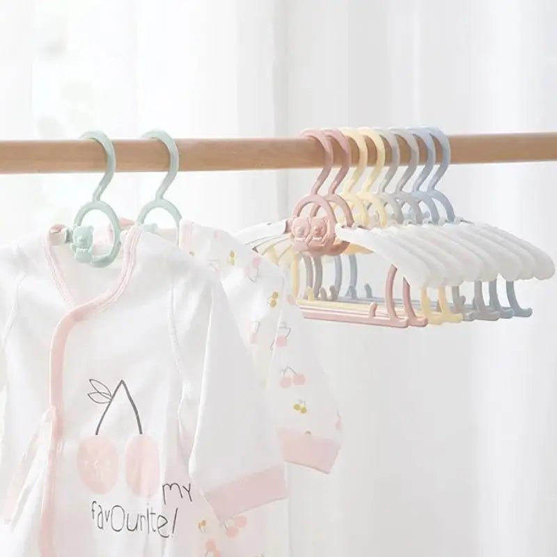 Extendable Anti-Slip Baby & Kids Clothes Hangers – 10 Pack Kids Clothes Hangers Qme