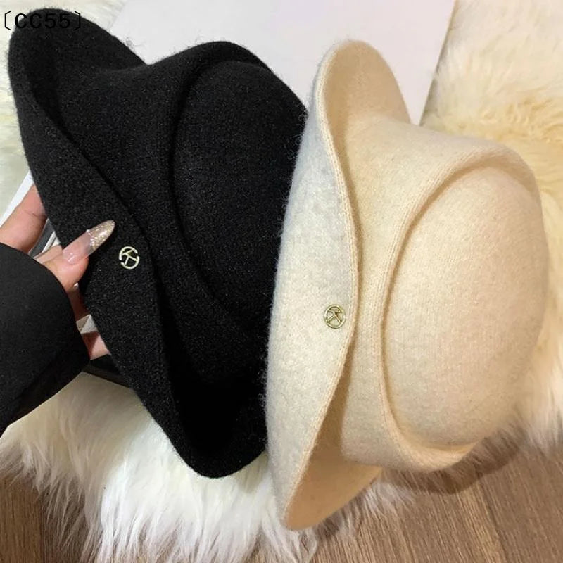 French Hepburn Black Woolen Bucket Hat – Women's Winter Style Woolen Bucket Hat Qst