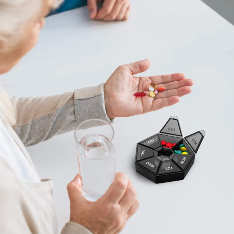 7-Day Pill Organizer – Portable Weekly Tablet & Vitamin Case Pill Organizer Qme