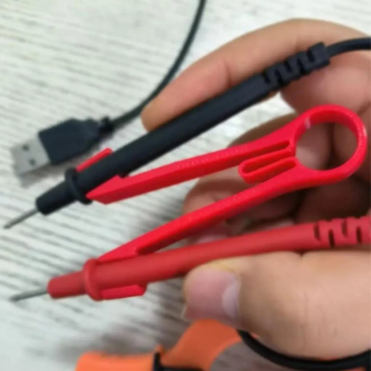 Multimeter Probe Holder Clamping Tool | 4 Colors – 7.6cm Probe Holder Tool Qme