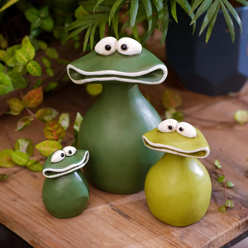 Kawaii Big Mouth Frog Figurine | Resin Garden & Desk Decor Resin Figurine Qme