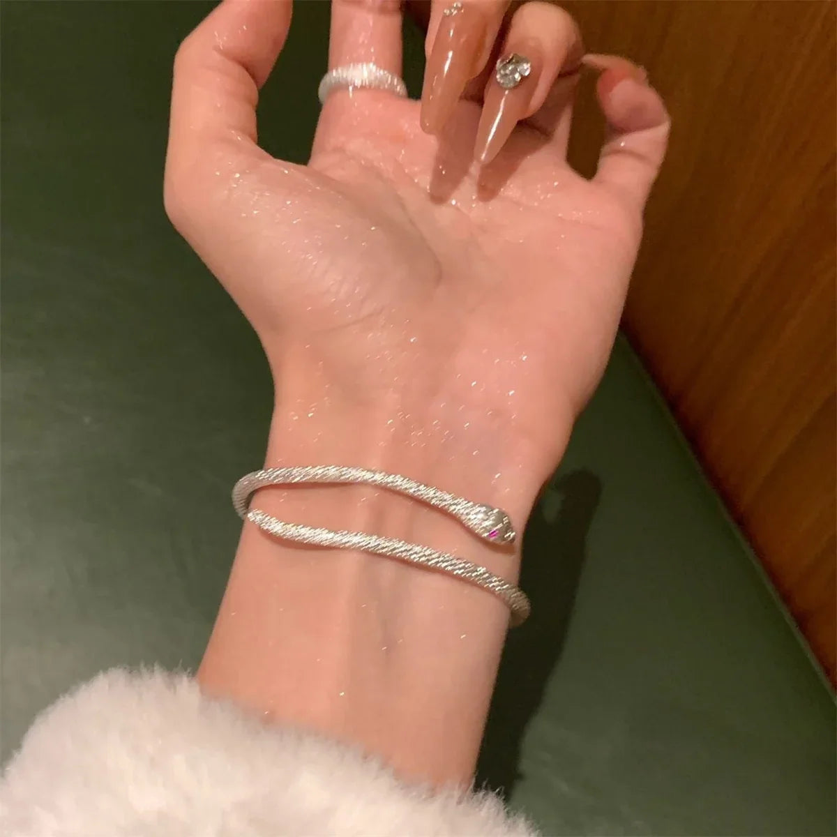Hetian Jade Bell Bangle Bracelet – Retro Palace Design Jade Bangle Bracelet Qme