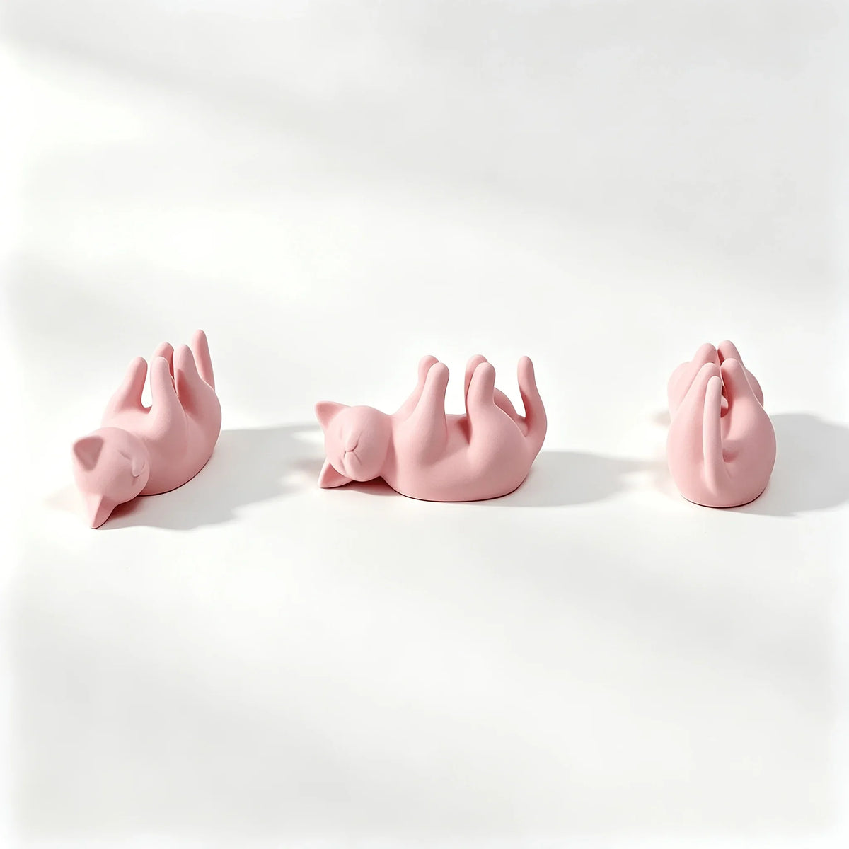 Cat Lying Down Kitten Photo Stand | Mini Desktop Display Holder Desktop Photo Stand Qme pink 3pcs