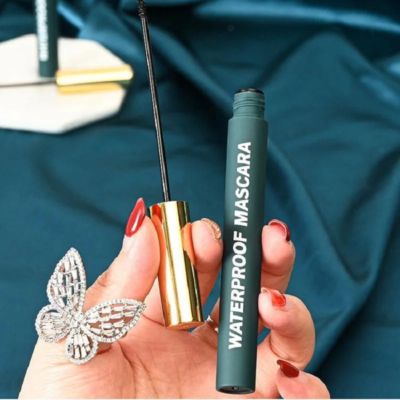 Smudge-Proof Waterproof Mascara – Long-Lasting Natural Look Waterproof Mascara Qme