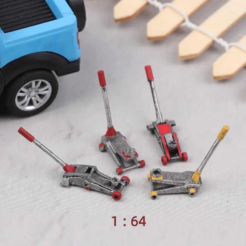 1:64 Scale Car Lifting Jack Model – Mini Garage Accessory Miniature Scale Model Qme