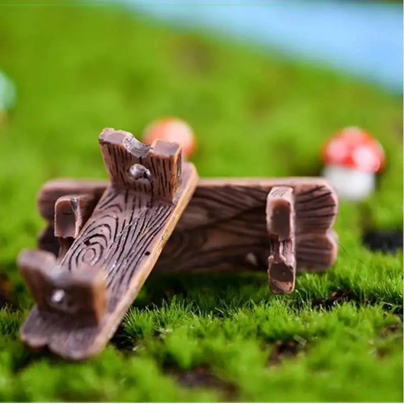 Mini Wooden Chair Pendant Moss Micro Landscape Resin Decor Resin Craft Pendant Qme
