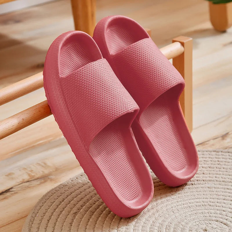 Women's Thick Platform Cloud Slippers EVA Non-Slip Slides Platform Cloud Slippers Qme