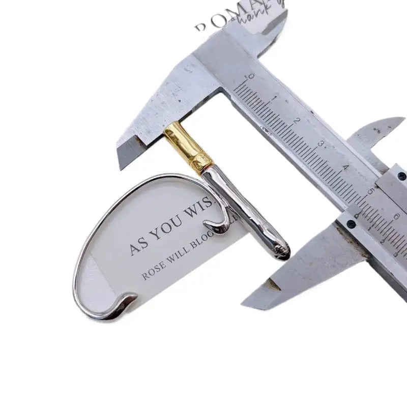 Vintage Cigarette Ear Clip – Unisex Punk Rock Stud Earring Clip-On Earring Qme