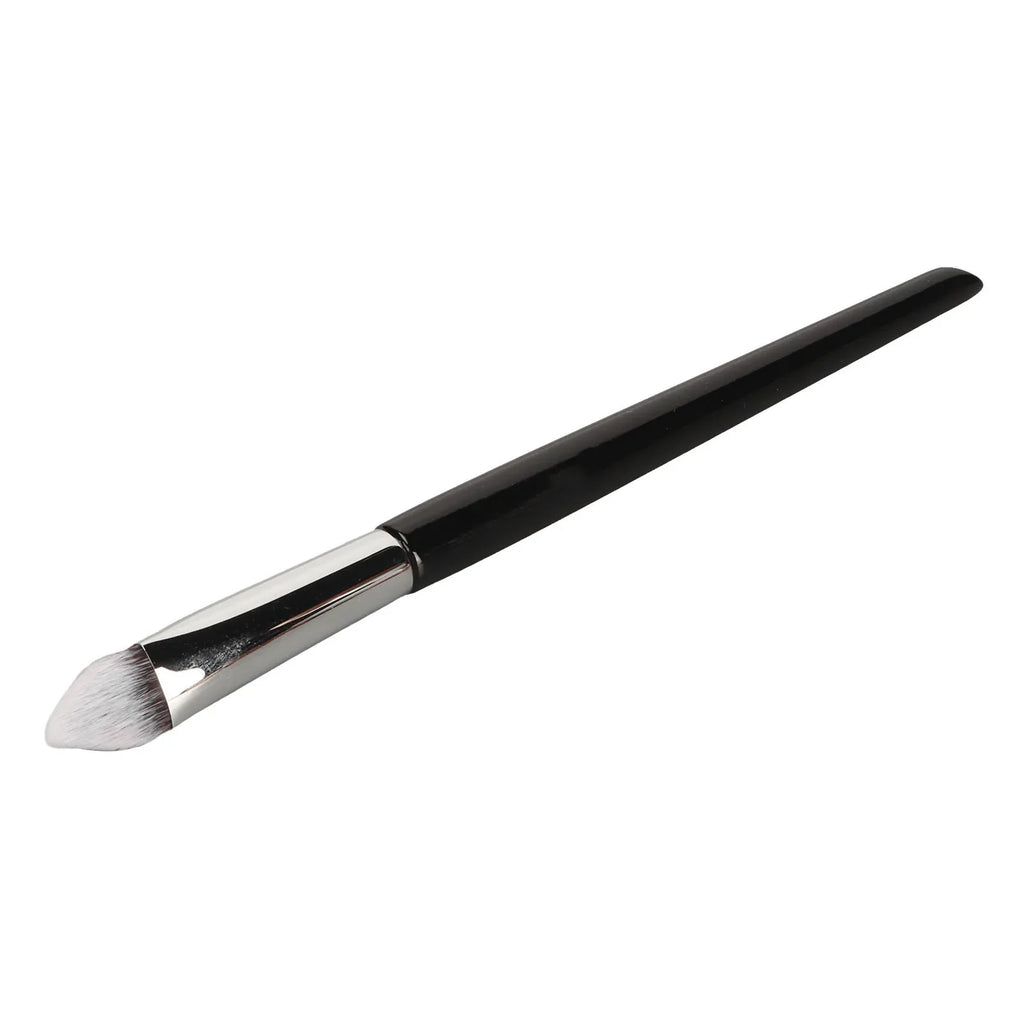 Triangular Concealer & Highlighter Brush – Soft, Portable Concealer Makeup Brush Qme