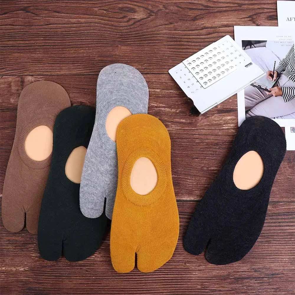 Japanese Split Toe Tabi Socks – Soft Cotton, Unisex, 8 Colors Split Toe Tabi Socks Qme