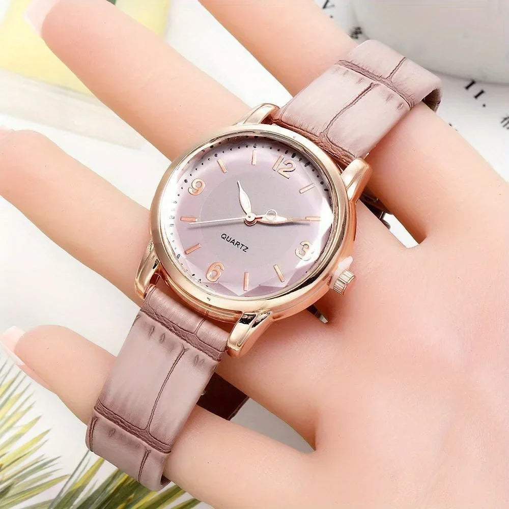 Ladies Casual Round Quartz Watch – Analog PU Leather Strap Analog Quartz Watch Qme