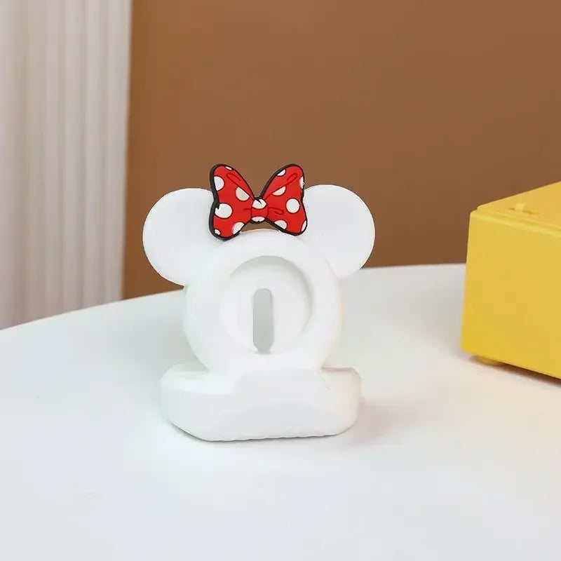Silicone Desktop Stand for Apple Watch Series 4–10 & SE Apple Watch Stand Qme 03-White