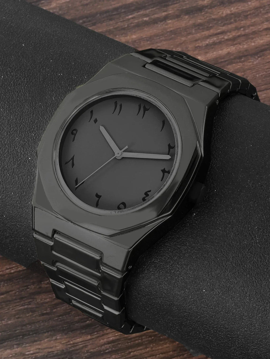 Men's Light Luxury Simple Quartz Watch – Black Large Dial Quartz Wristwatch Qme
