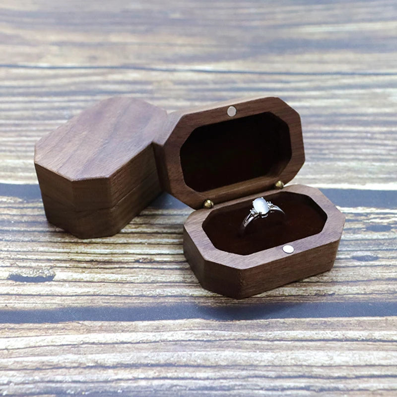 Vintage Walnut Wood Ring Box – Wedding & Proposal Gift Wood Ring Box Qst