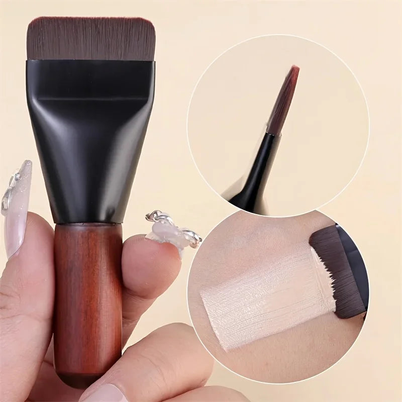 Mini Flat Foundation Brush – Streak-Free Synthetic | Qme Foundation Brush Qme B