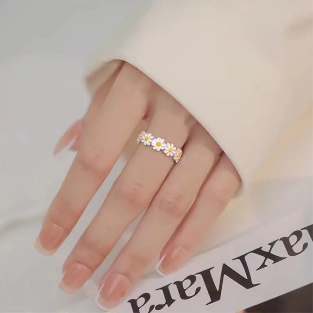 Vintage Daisy Flower Ring – Adjustable Korean Style Women's Ring Fashion Ring Qme