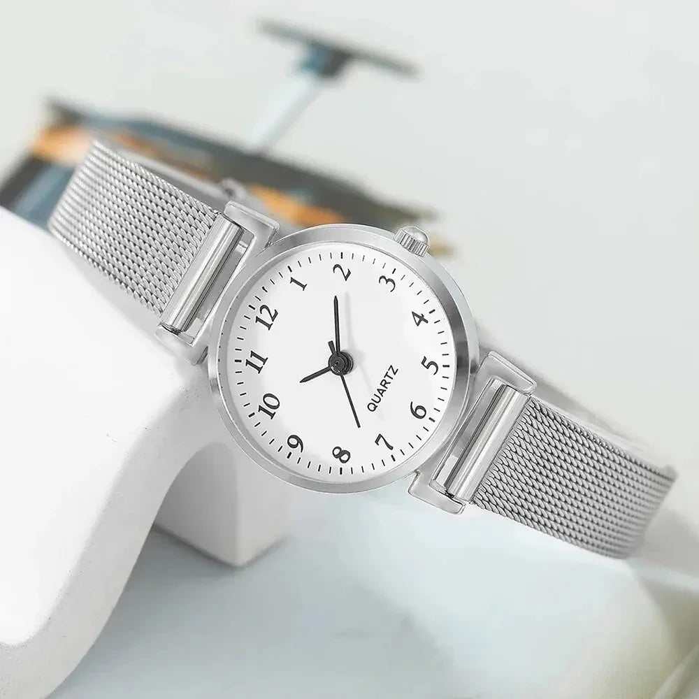 Women's Fashion Bracelet Watch Set – 2pcs Simple Dial Quartz Bracelet Watch Set Qme
