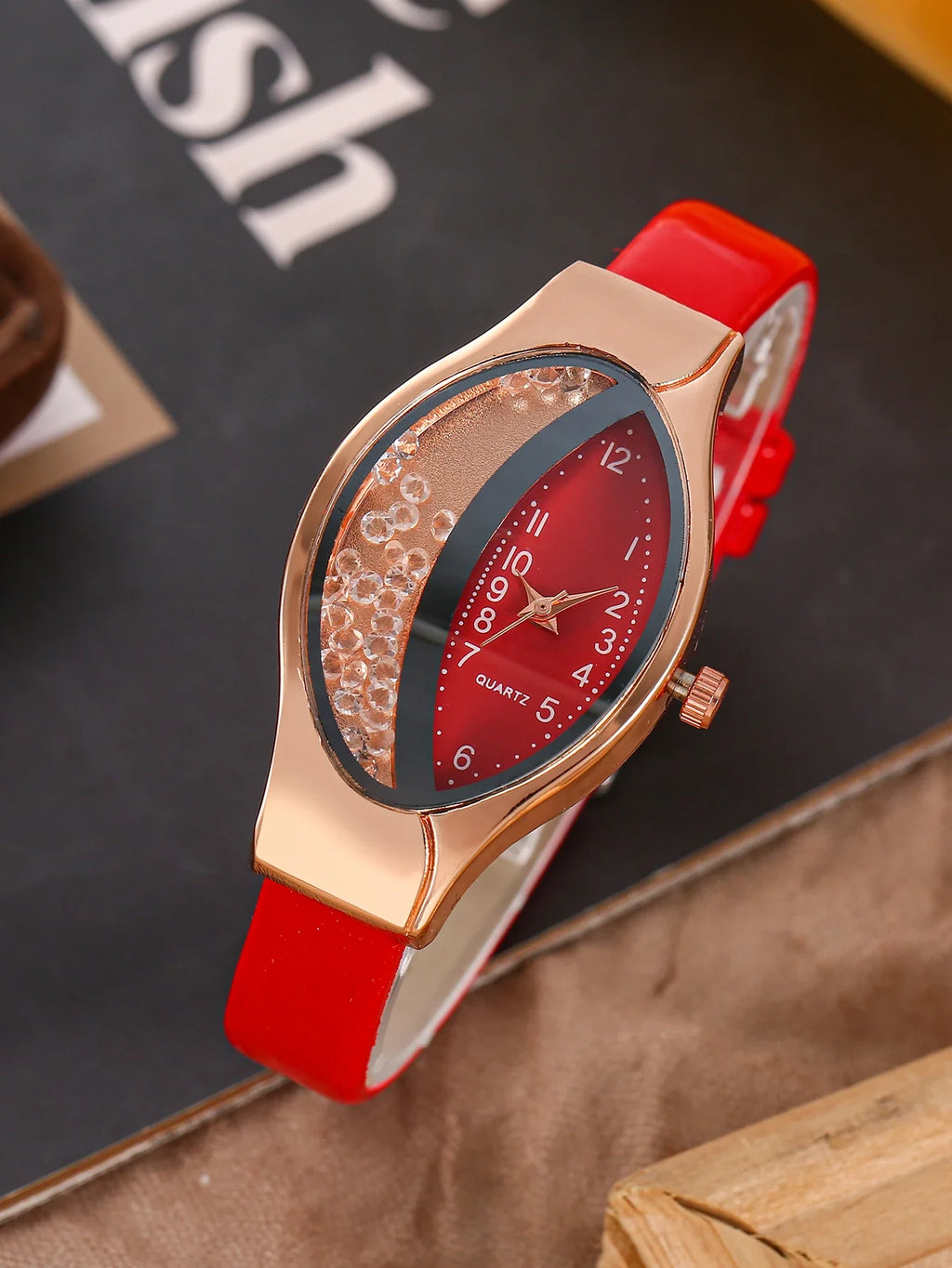 Diamond-Inlaid Serpentine Belt Women's Fashion Watch Women's Fashion Watch Qme red