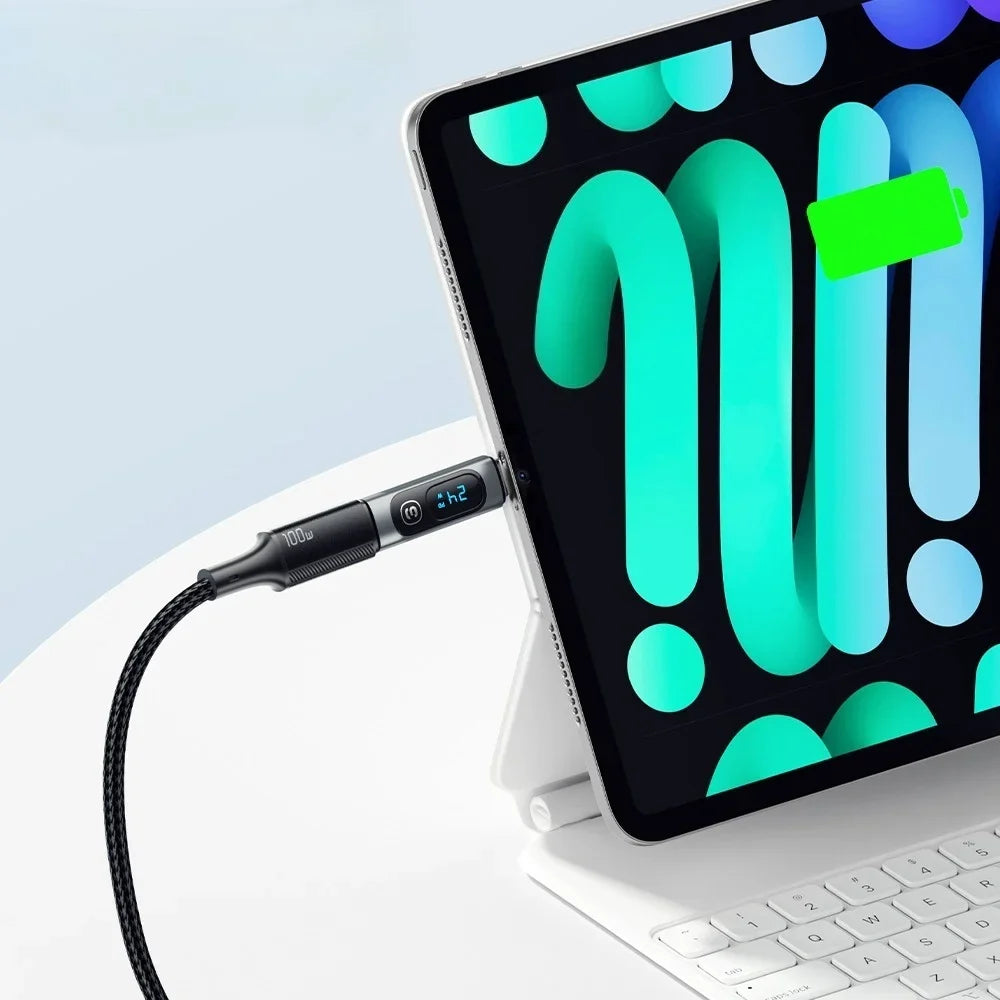 USB-C 240W OTG Adapter Fast Charging & Digital Display USB-C Charging Adapter Qme