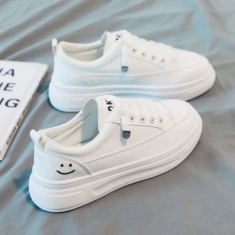 Feerldi Women's Casual Flat Sneakers – Thick Sole Lace-Up Women's Flat Sneakers Qst White 35