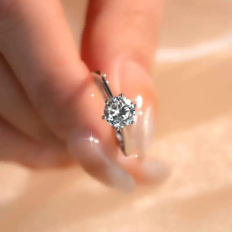Six-Claw Round CZ Promise Ring | Minimalist Women's Ring CZ Promise Ring Qme