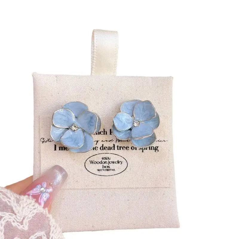 Women's Blue Enamel Flower Earrings – Dainty & Lightweight Enamel Flower Earrings Qme