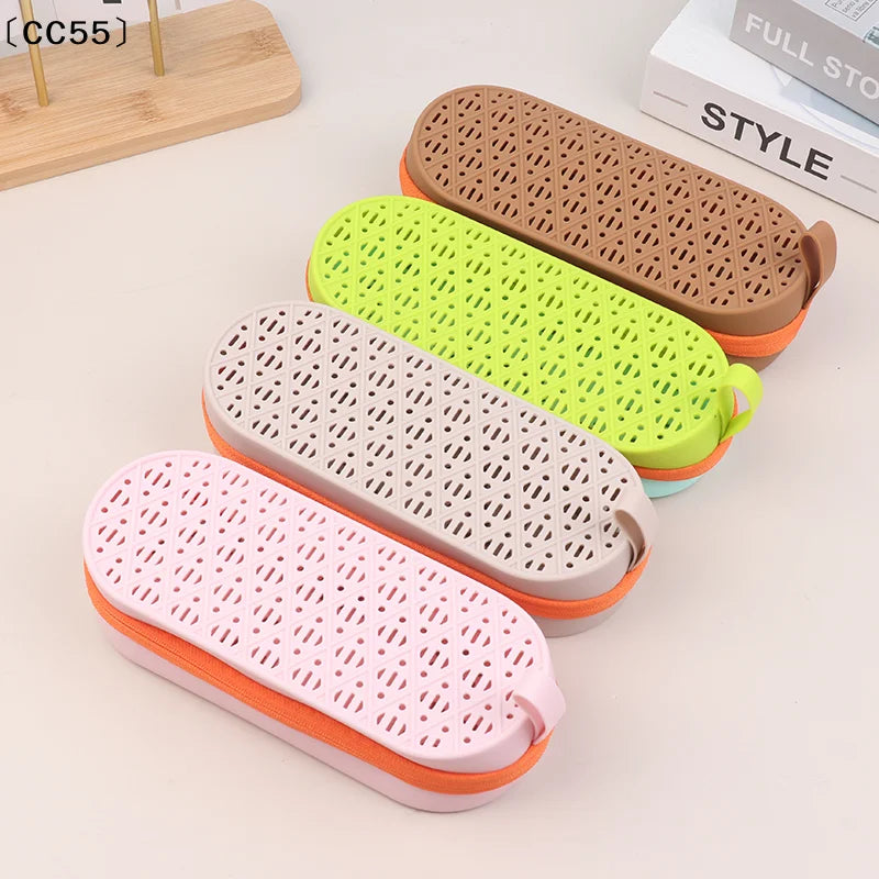 Silicone Eyeglass Case – Soft Shell Goggle & Glasses Protector Eyeglass Case Qst