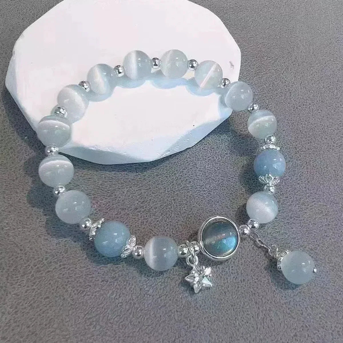 Blue Moonstone Cat Eye Crystal Bead Bracelet – Dreamy Pendant Crystal Bead Bracelet Qme