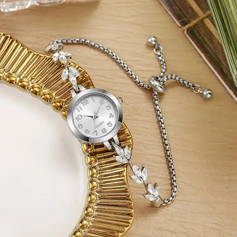 Elegant Women's Rhinestone Bracelet Quartz Watch – 7 Colors Bracelet Quartz Watch Qme
