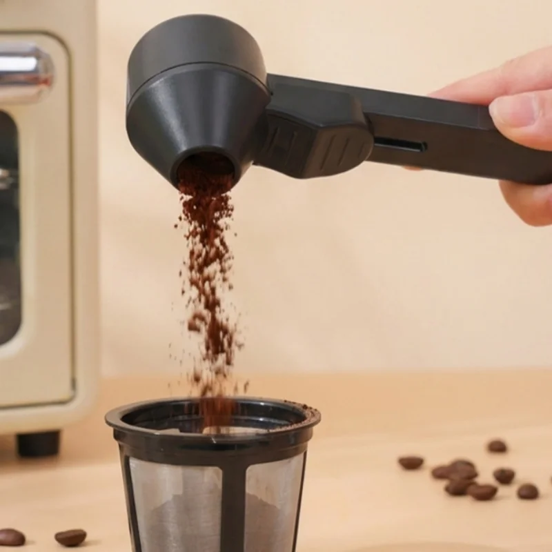 Spill-Proof Coffee Measuring Scoop with Sliding Funnel Coffee Measuring Scoop Qme Black