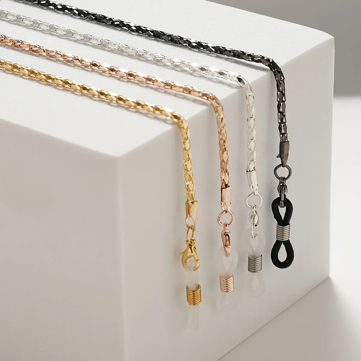 Metal Eyeglass Chain Sunglass Holder Lanyard for Women Eyeglass Chain Lanyard Qme 4pcs