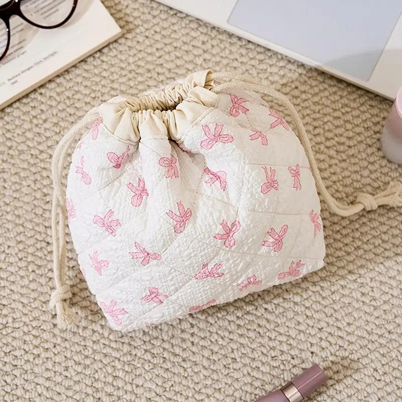 Quilted Drawstring Cosmetic Pouch – Pink Bow Pattern Cosmetic Pouch Qme